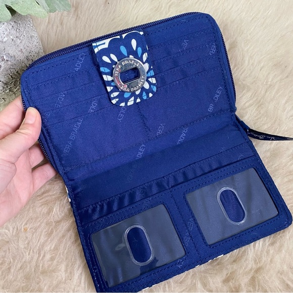 [Vera Bradley] Blue & White Printed Quilted Wallet - Picture 4 of 6